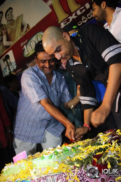 Yevadu-Movie-Success-Tour